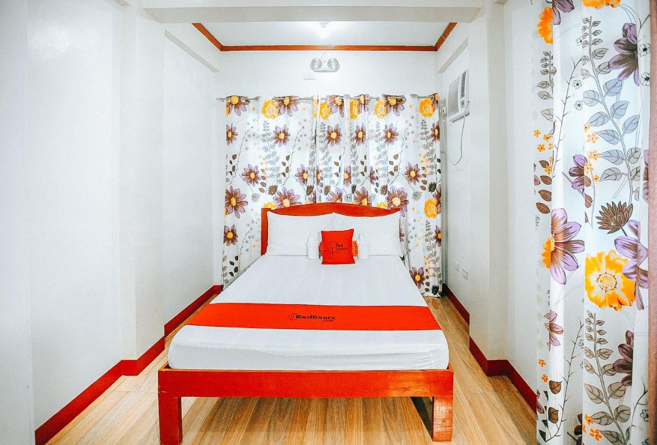 Reddoorz At S & L Apartelle Daraga Albay Legazpi Kültér fotó
